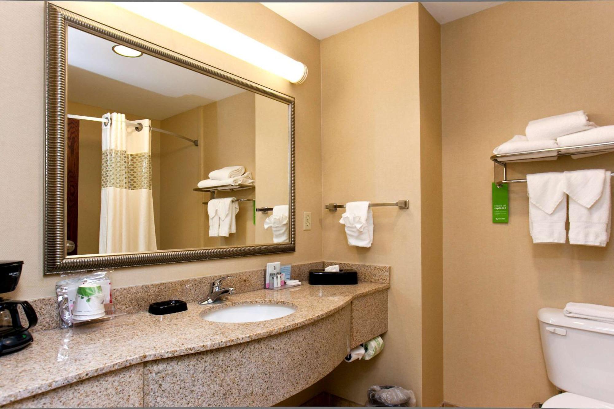 Hampton Inn Inwood Eksteriør billede